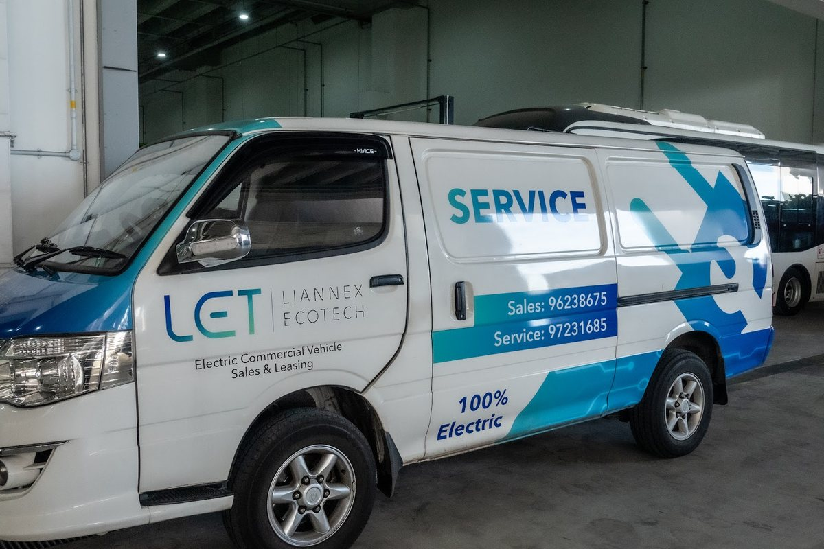 LET 24-hour assist service van